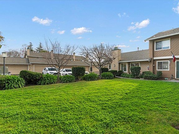 2nd image of 3288 Seacreek Ct