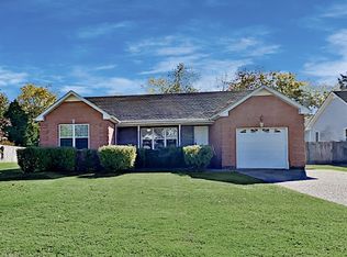 121 Summerlin Dr, Gallatin, TN 37066