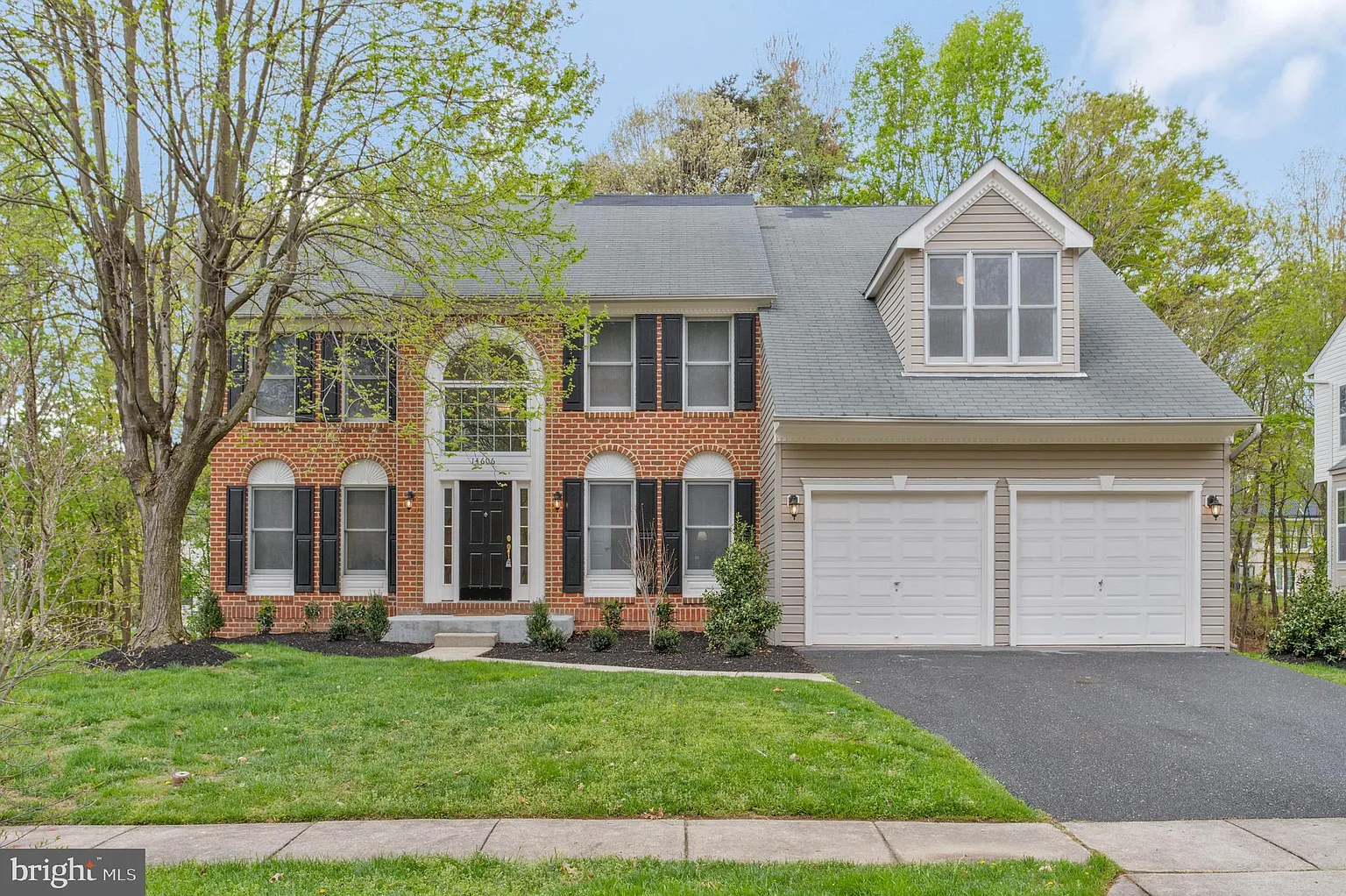 14606 Stratfield Cir photo 1
