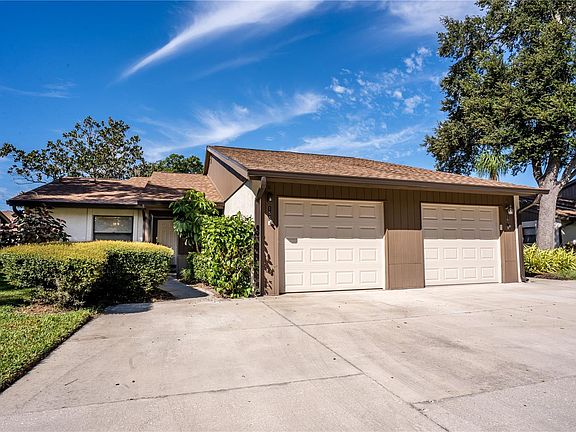 3rd image of 155 Oak Hill Dr