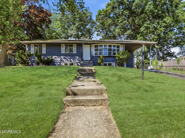 4 Cathedral Drive, Lakewood, NJ 08701