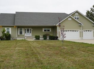 4410 Hotze Rd, Salem, IL 62881