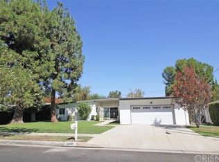 22501 Sylvan St, Woodland Hills, CA 91367