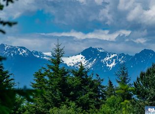 999 Katt Ct, Sequim, WA 98382
