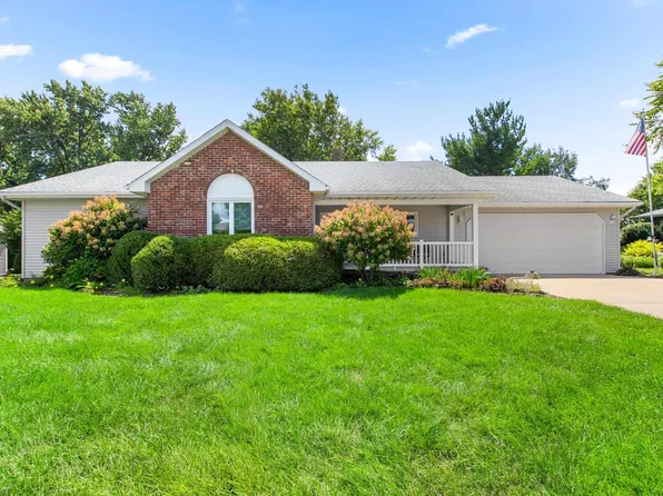404 North St, Washington, IL 61571