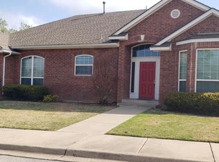915 Pinebrooke Ct, Norman, OK 73072