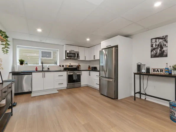 45601 Fernway Ave, Chilliwack, BC V2P 3B2