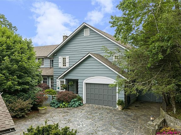 2nd image of 280 Mayview Rock Drive
