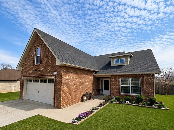 2nd image of 131 Irish Oaks Dr