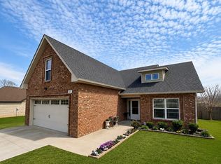 131 Irish Oaks Dr, Portland, TN 37148