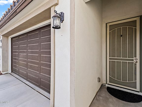 4th image of 20912 W ALMERIA Road