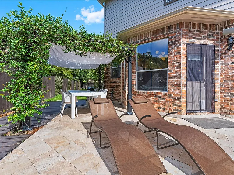 18 Degas Park Dr — Photo 42