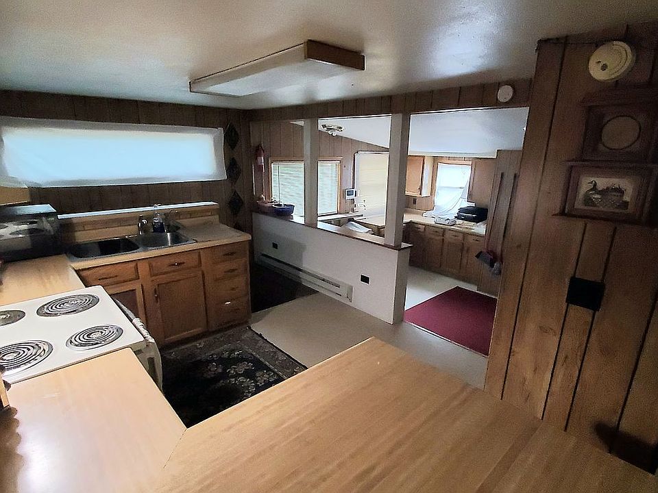 Kitchen/ MudRoom