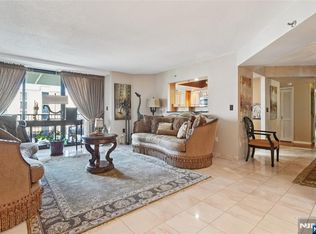 245 Prospect Ave APT 5B, Hackensack, NJ 07601