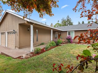 21902 SW Columbia Cir, Tualatin, OR 97062