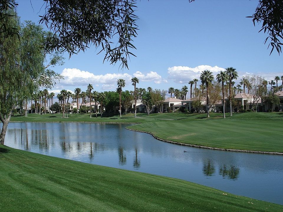 PGA West Overlooking Lake & 7th Fairway of Palmer Private