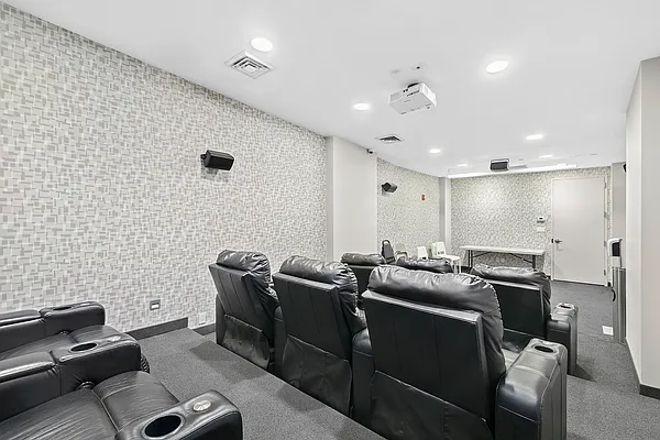 Rented by Christie's International Real Estate Group, LLC | media 27