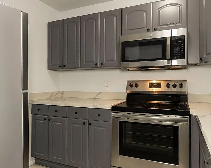 The Willis Apartments — Photo 48