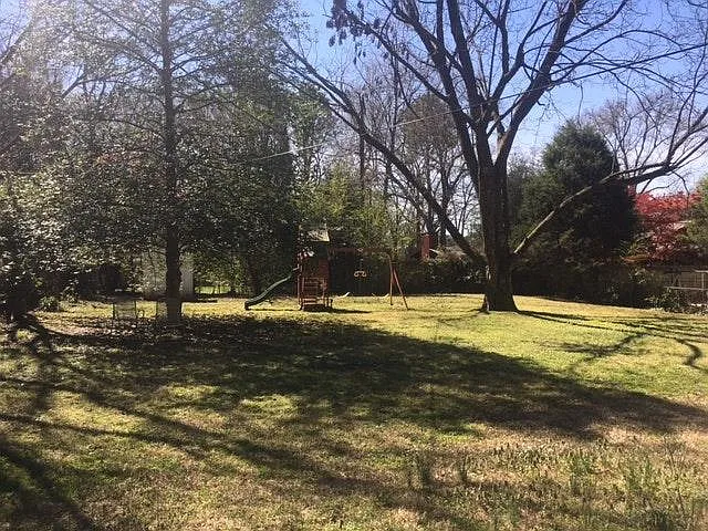 4 bed, 1500 sqft, $2,150 — Photo 4