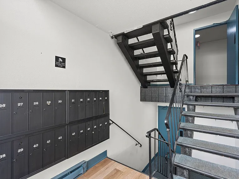 Crossroad Apartments — Photo 11