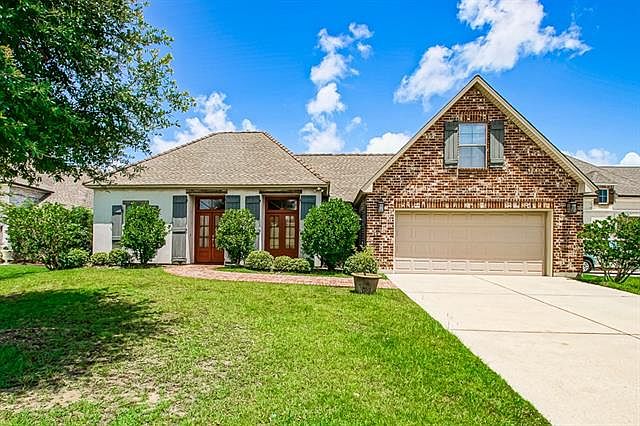1st image of 245 Cypress Lakes Dr