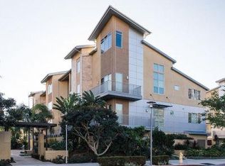 816 Rockefeller, Irvine, CA 92612