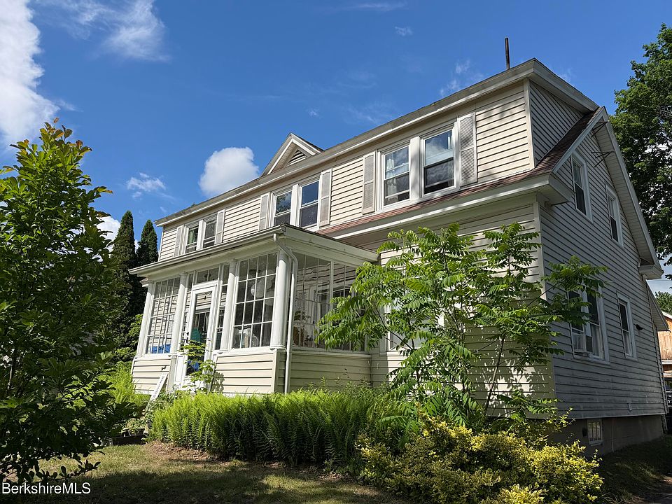 1st image of 40 Edward Ave