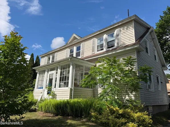 40 Edward Ave, Pittsfield, MA 01201