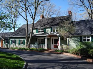 85 Cedarfield Rd, Syosset, NY 11791