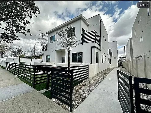 5648 Auckland Ave #1/2 Photo 1