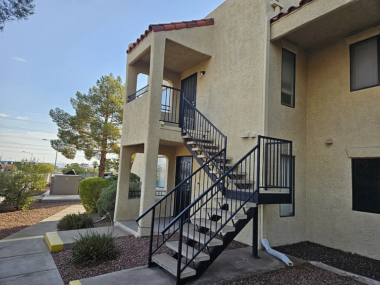 601 Cabrillo Cir #1296 — Photo 1