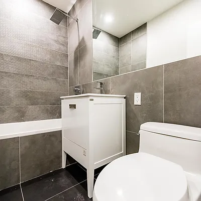 Rented by Nooklyn NYC LLC | media 18