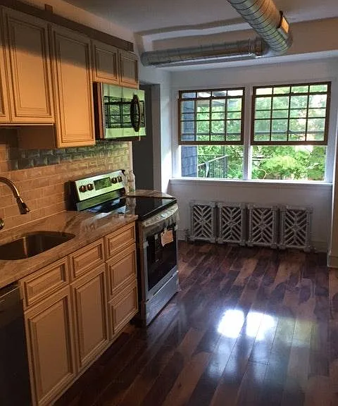 901 S 47th St #D6 — Photo 1