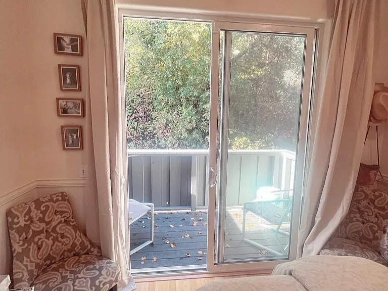 4 Flora Ln — Photo 9