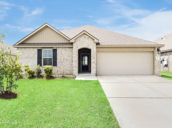 105 Nova Lake Dr, Duson, LA 70529
