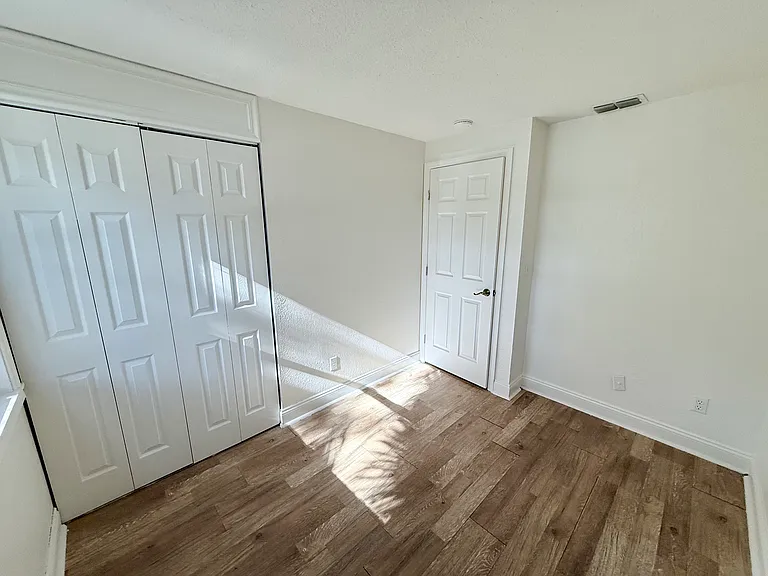 3042 Hanna Ct — Photo 9
