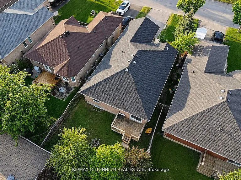 15 Quinlan Rd — Photo 36
