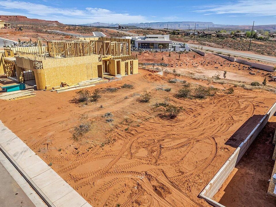 1st image of 1314 N Lozano Rd