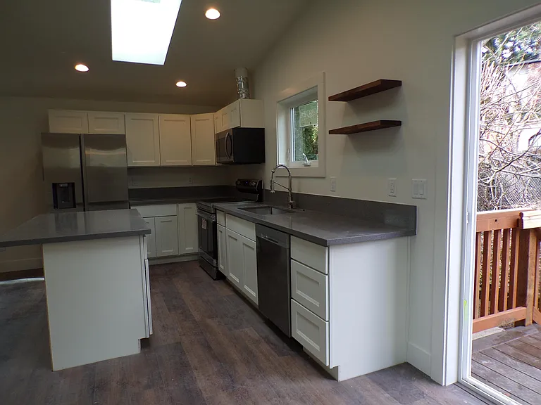 1400 Dollar St #1 — Photo 3