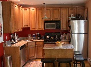 140 W 7th St #1, Boston, MA 02127
