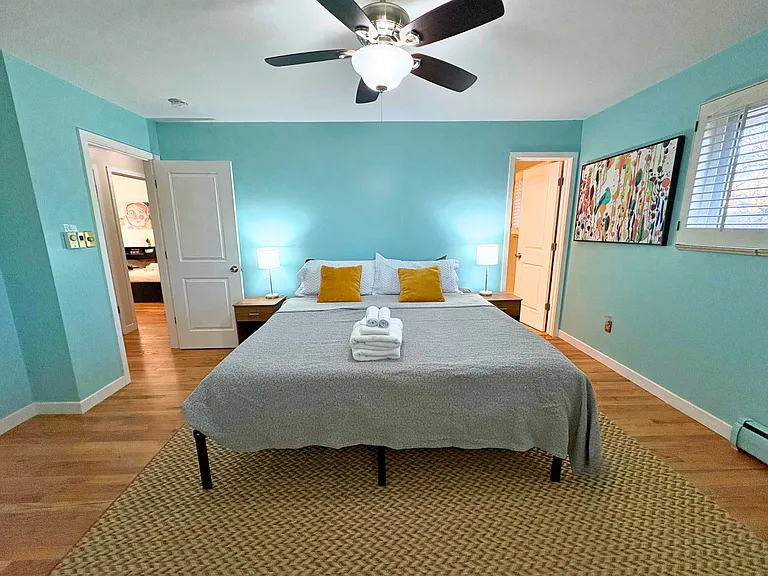 W 34th Pl — Photo 6