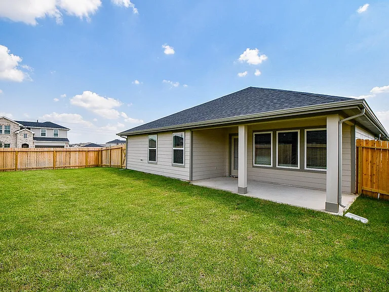 30406 Canterbury Fields Dr — Photo 32