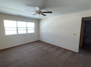 11996 Baneberry Dr #1B, Roscoe, IL 61073