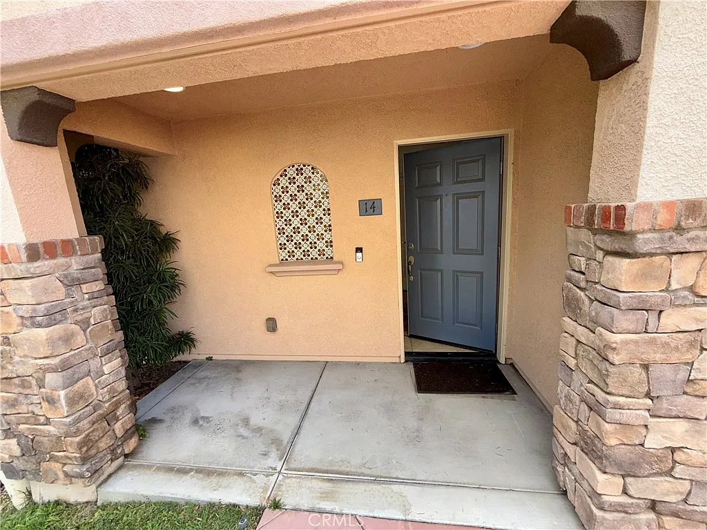 2 bed, 1100 sqft, $3,495 — Photo 2