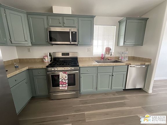 4th image of 17555-56 Corkill Rd