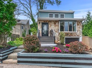 91 Randolph Ave, Hopatcong, NJ 07843