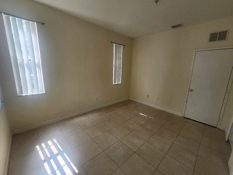 3408 Shoma Dr — Photo 5