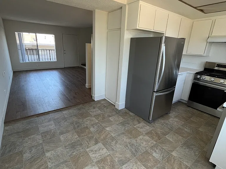 1320 W 225th St #3 — Photo 17