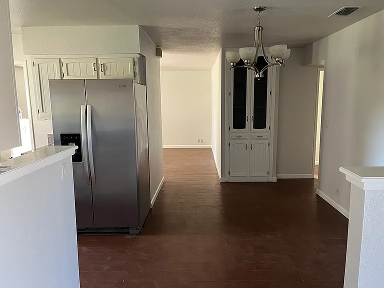2727 S Jacob St — Photo 4