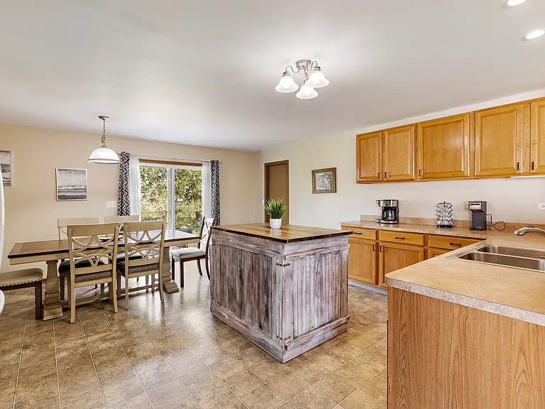 3093 Huntington Dr — Photo 22